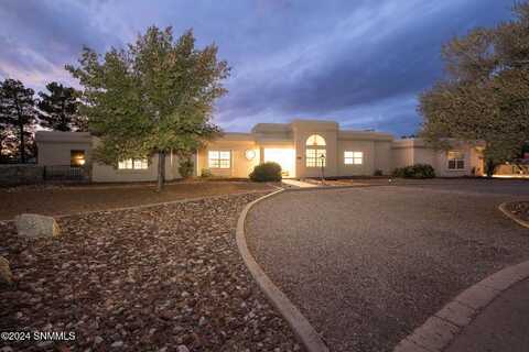 130 Horseshoe Circle, Las Cruces, NM 88007