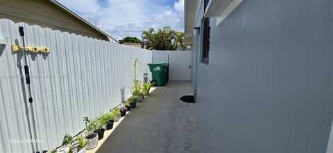 12900 SW 21st St, Miami, FL 33175