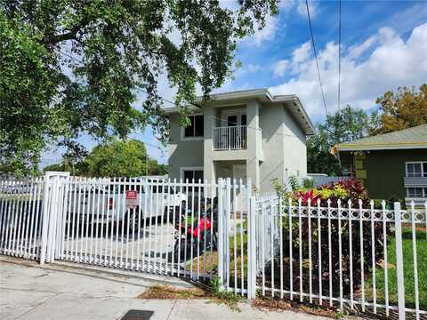 3085 NW 43rd Ter, Miami, FL 33142