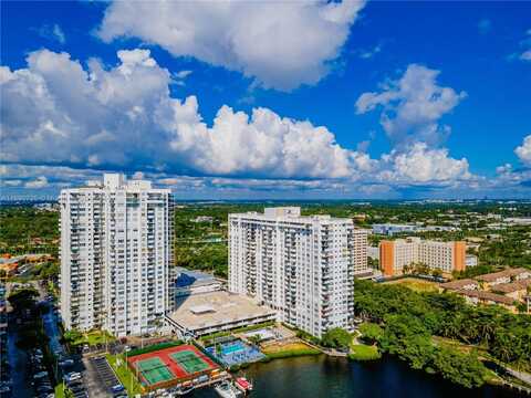 2780 NE 183rd St, Aventura, FL 33160