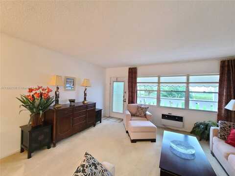 609 Fanshaw, Boca Raton, FL 33434