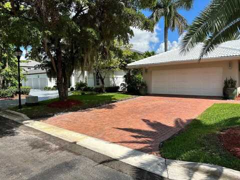 9466 NW 54th Doral Cir Ln, Doral, FL 33178