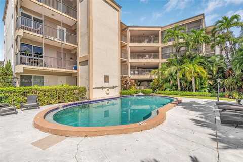 2420 Diana Dr, Hallandale Beach, FL 33009