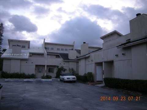 4015 Coral Springs Dr, Coral Springs, FL 33065