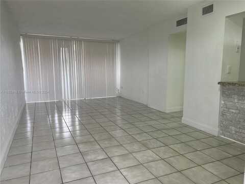 816 NW 87th Ave, Miami, FL 33172