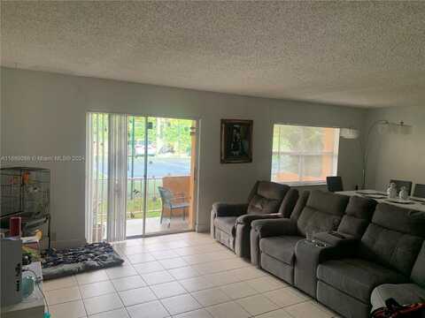 17911 NW 68th Ave, Hialeah, FL 33015