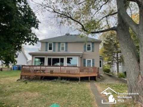 3518 Lakeshore, Newport, MI 48166