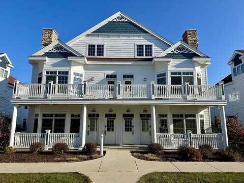 419 Beachfront Ln, Sheboygan, WI 53081