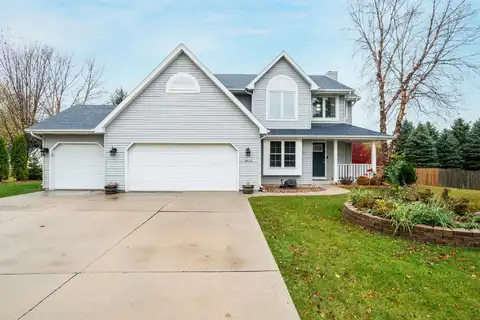 N6215 Woodland Meadows Dr, Sheboygan, WI 53083