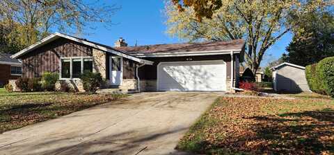 560 E Bonita Dr, Oak Creek, WI 53154