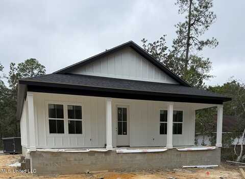 1001 Oak Street, Ocean Springs, MS 39564