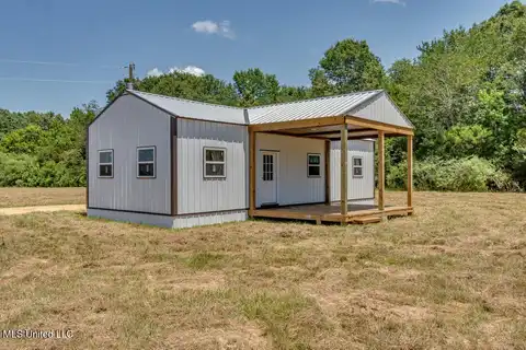 3219 Davis Road, Benton, MS 39039