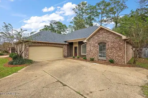 434 Pinebrook Circle, Brandon, MS 39047