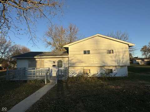 2420 S Plum Street, Yorktown, IN 47396