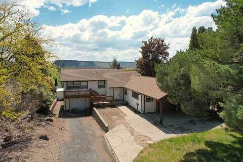 750 NE Ochoco Avenue, Prineville, OR 97754