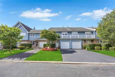 8 Maple Wing Drive, Central Islip, NY 11722