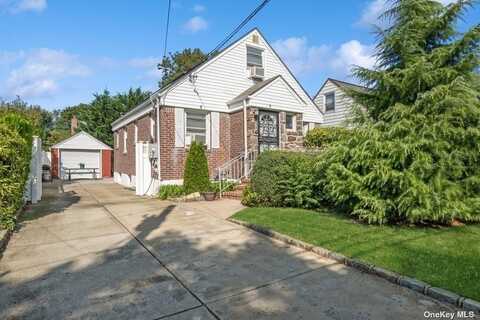 5 Charles Street, Valley Stream, NY 11580