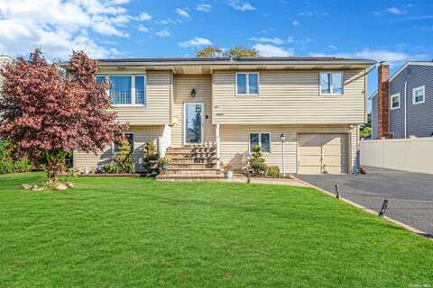 513 Carlls Path, Deer Park, NY 11729