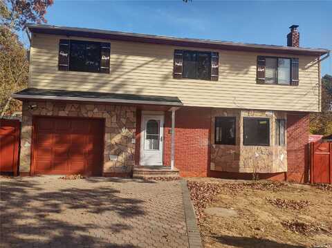 323 NW American Blvd, Brentwood, NY 11717