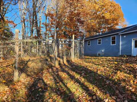 1530 Albion Road, Winslow, ME 04901