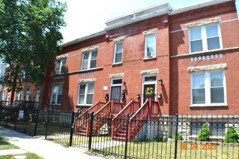 7552 S Parnell Avenue, Chicago, IL 60620