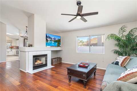 40259 Corte Delfin, Murrieta, CA 92562