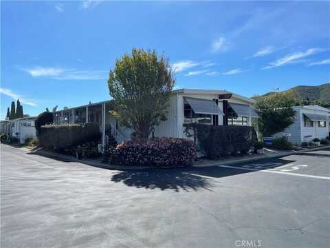 71 Suzanne Court, Newbury Park, CA 91320