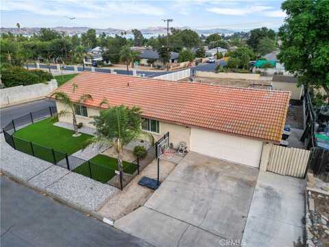 33160 Sherwood Drive, Lake Elsinore, CA 92530