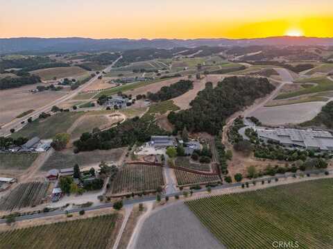 2925 Anderson Road, Paso Robles, CA 93446