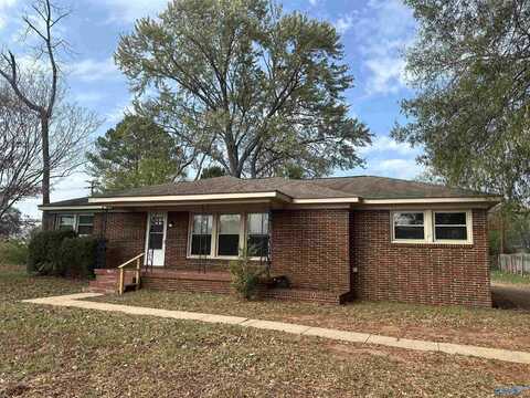 3805 Memorial Parkway North, Huntsville, AL 35810