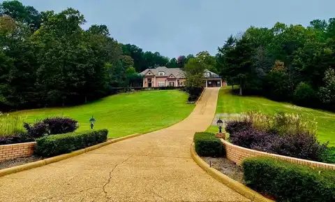 505 Woodland Hills Drive, Oxford, MS 38655