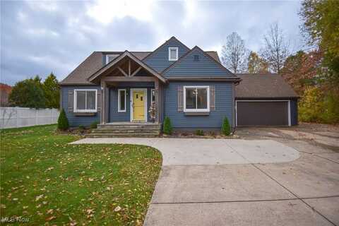 1767 Royalwood Road, Broadview Heights, OH 44147