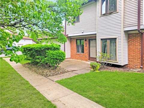 7152 Village Drive, Mentor, OH 44060