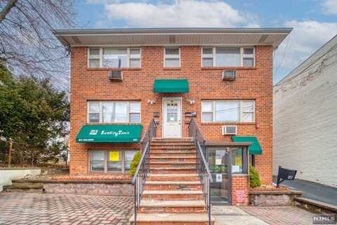 527 Main Street, Fort Lee, NJ 07024