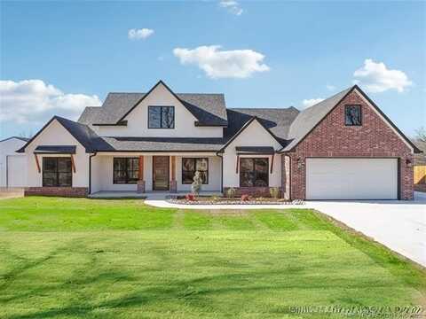 14570 S 209th East Avenue, Broken Arrow, OK 74014