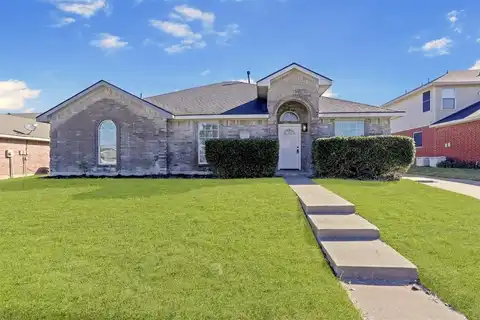 1208 Rio Bravo Drive, DeSoto, TX 75115