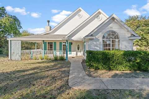 901 Spinner Road, DeSoto, TX 75115