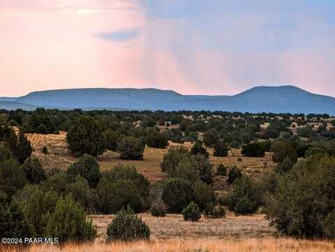 333 Mile High Road, Ash Fork, AZ 86320