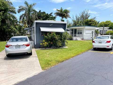 12 Green Street RD, Hallandale, FL 33009