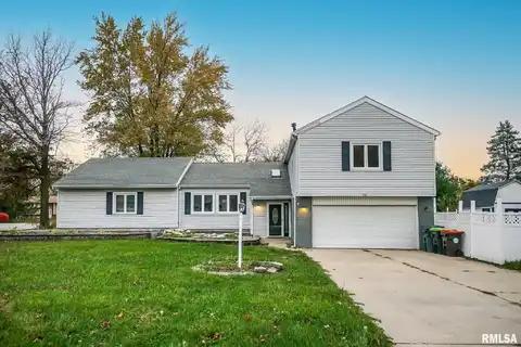 713 GRANDVIEW Way, Germantown Hills, IL 61548