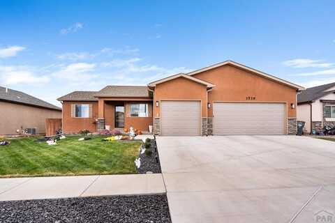 3526 Ptarmigan Ln, Pueblo, CO 81005