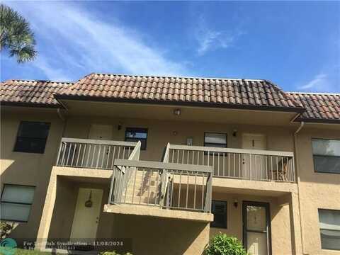 6832 S Palmetto Cir S, Boca Raton, FL 33433