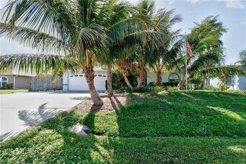825 Grandin Avenue, Sebastian, FL 32958
