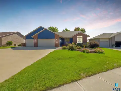 309 E Switchgrass Trl, Brandon, SD 57005