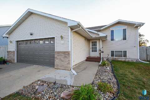 815 E Kevin Dr, Tea, SD 57064