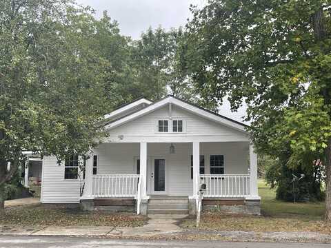 723 Washington Avenue, Etowah, TN 37331