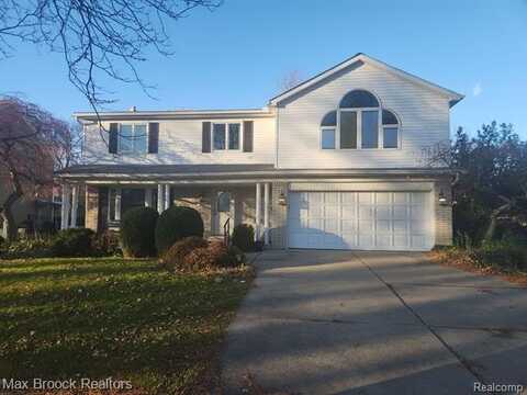 407 RANDALL Drive, Troy, MI 48085