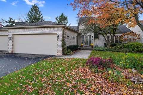 5112 Woodlands Trail, Bloomfield Hills, MI 48302