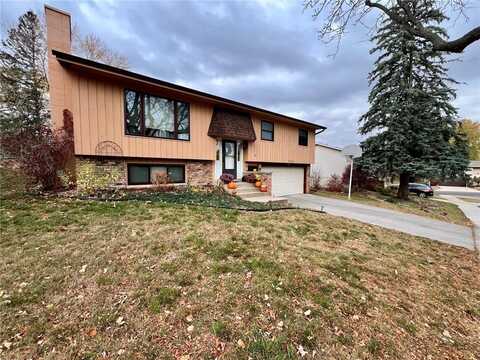 952 28th Street NW, Rochester, MN 55901