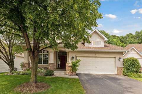 18716 Farmstead Circle, Eden Prairie, MN 55347